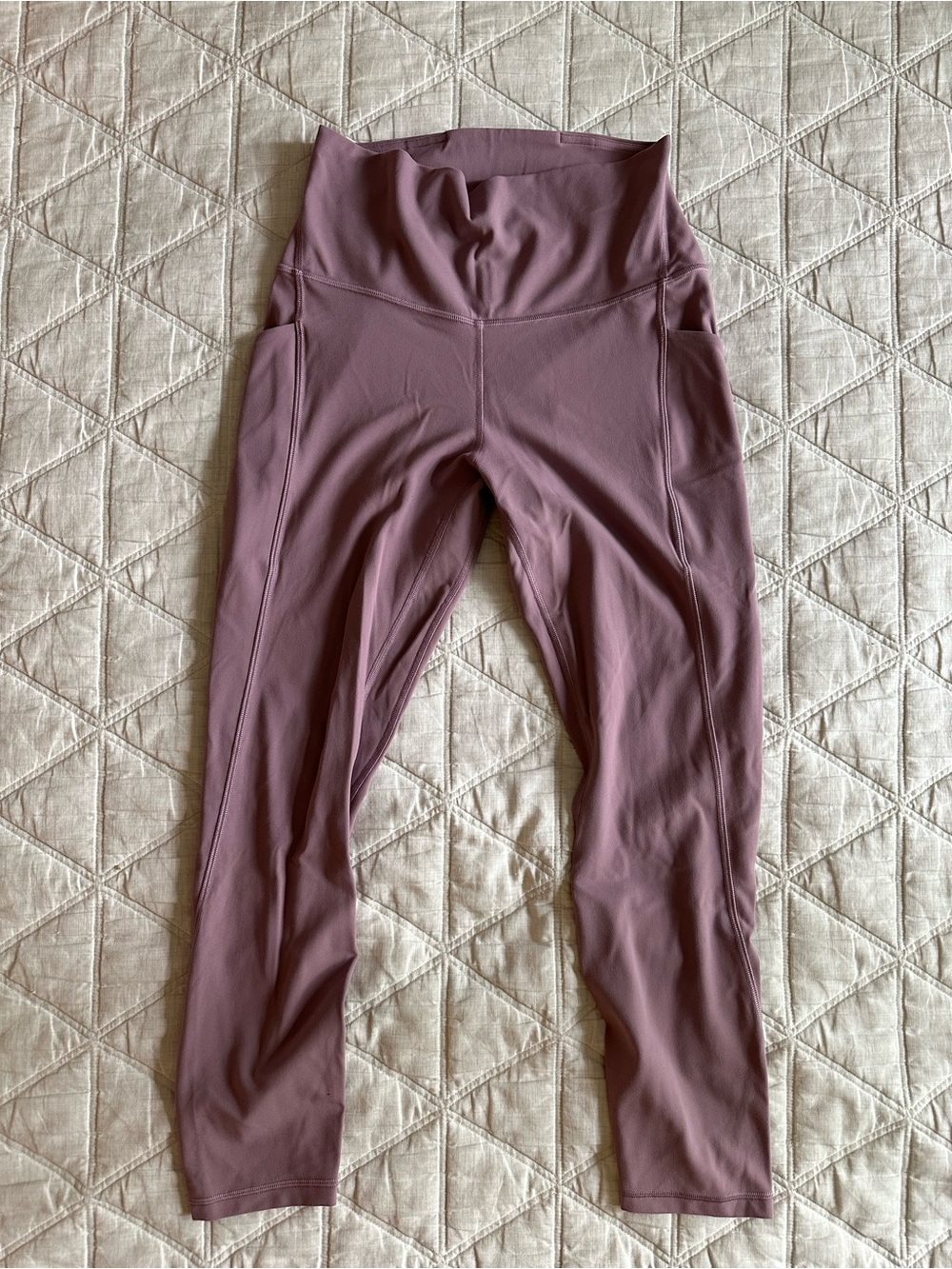 Lululemon Cropped Leggings Size 8